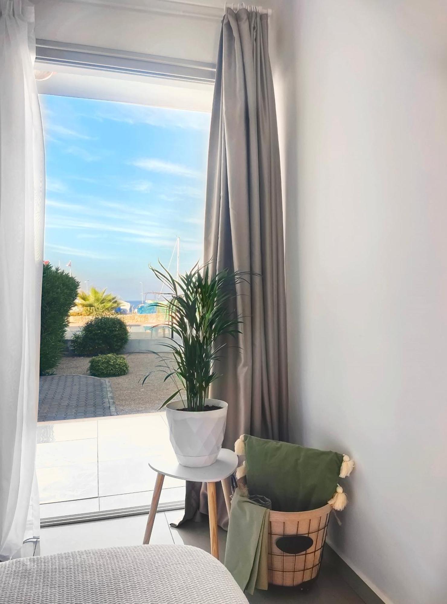 Spacious Three-Bedroom Apartment With Sea View A4 Lapithos  Eksteriør bilde