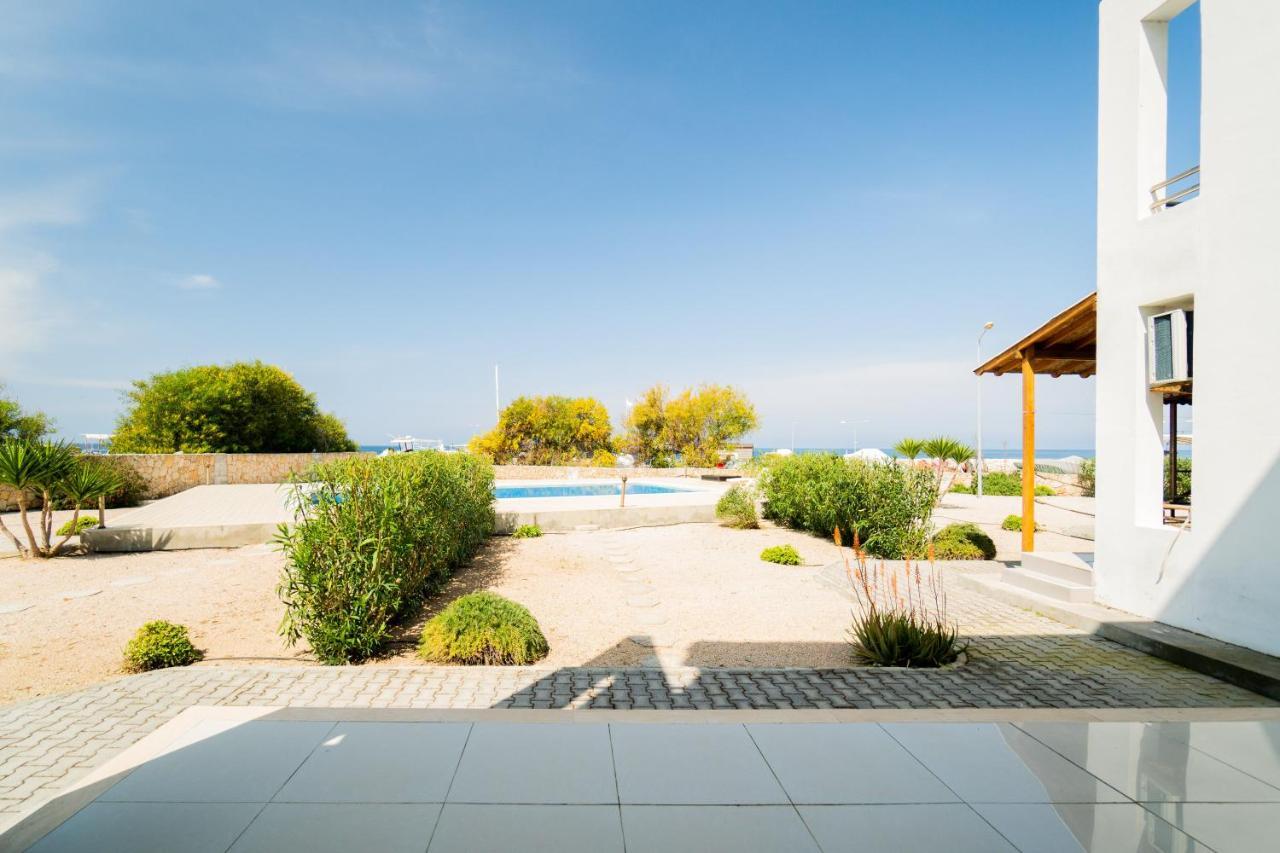 Spacious Three-Bedroom Apartment With Sea View A4 Lapithos  Eksteriør bilde