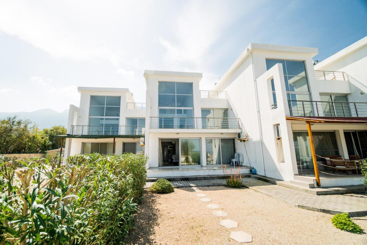 Spacious Three-Bedroom Apartment With Sea View A4 Lapithos  Eksteriør bilde