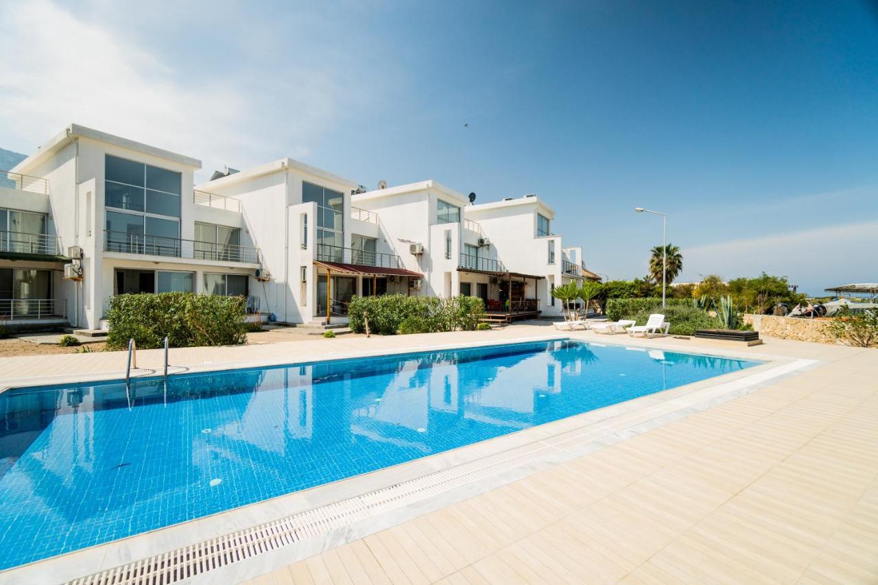 Spacious Three-Bedroom Apartment With Sea View A4 Lapithos  Eksteriør bilde